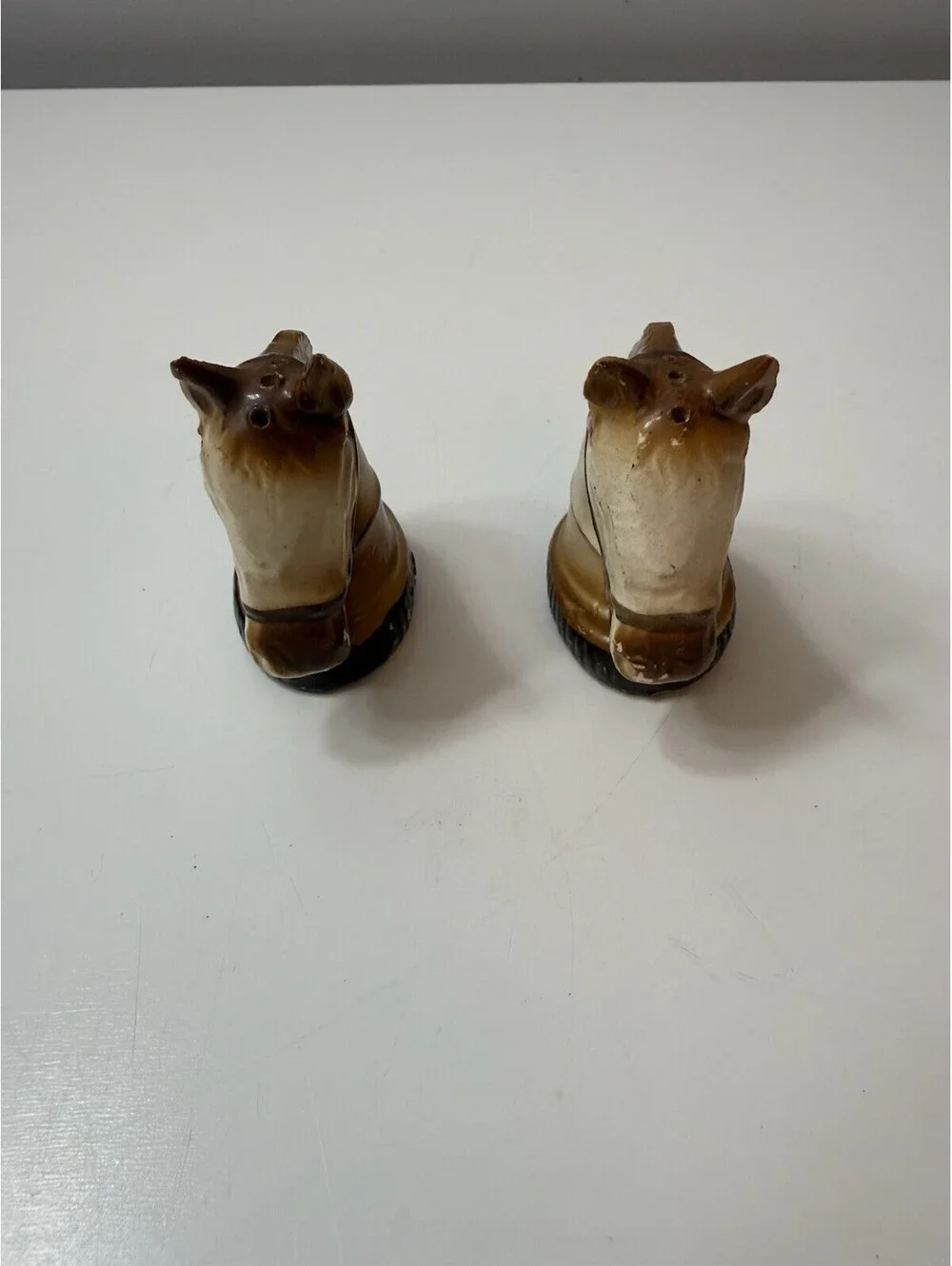 1950’s Ceramic Horse Head Salt & Pepper Shakers Tawny Brown w/Dark Brown Bridle